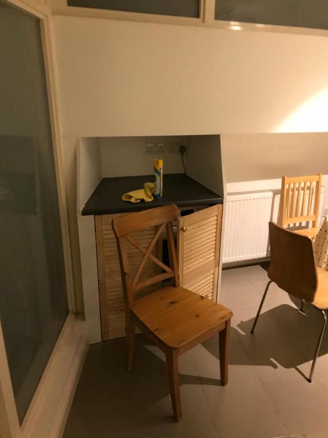 West Kensington 3 Bedroom Apartment لندن المظهر الخارجي الصورة